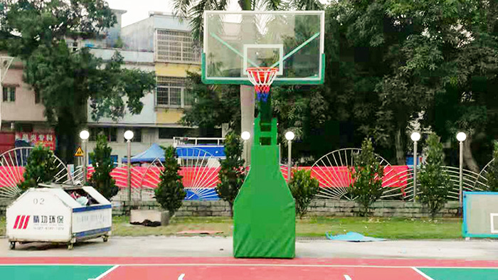 广东77779193永利官网篮球架厂家 介绍箱式篮球架购买注意事项