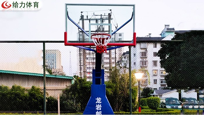 移动篮球架